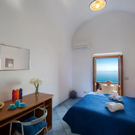 La Casa Accanto Tatil Evi